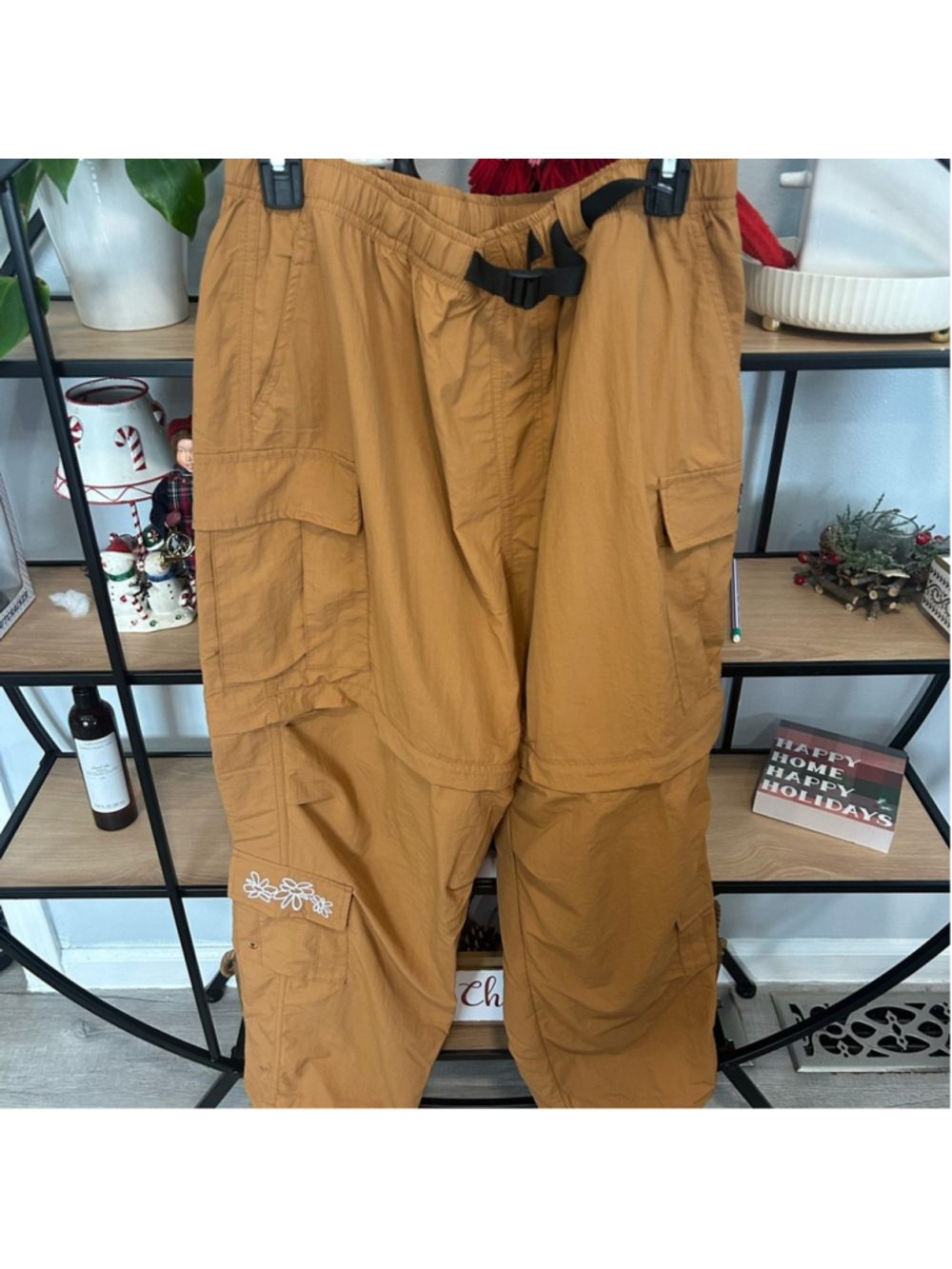Obey Womans Brown Cargo Pants size medium turns into shorts